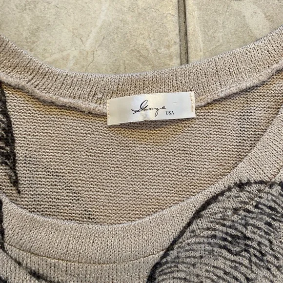 Gaze Vintage USA Tan & Grey Elephant Knit Tee - Picture 2 of 5